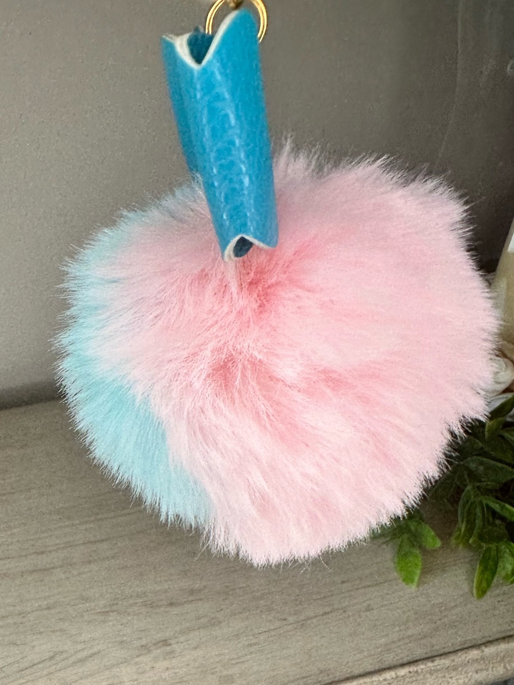 Blue Bow Pom-Pom Keychain with Pastel Fur Charm - Picture 4 of 7
